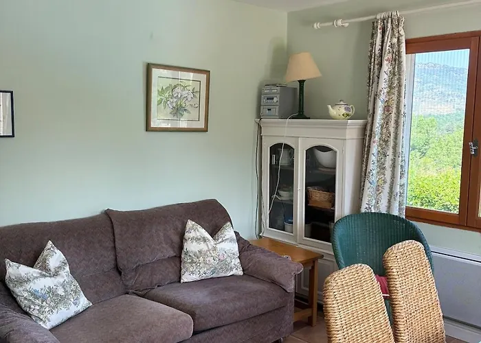 Vacation With Pool Villa Quillan